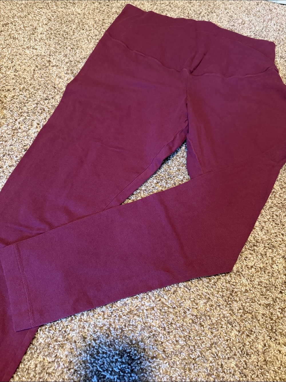 Old Navy Maternity 4-way Stretch Leggings (XL) - EUC!